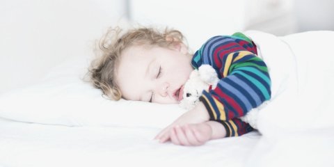Toddler bed versus twin bed: a complete list of pros and cons - Header Image